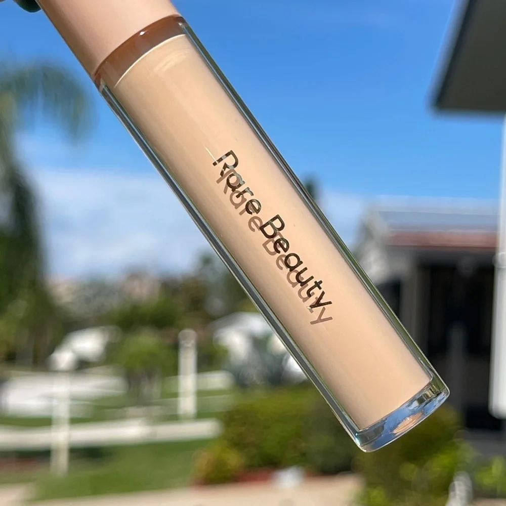 RARE BEAUTY By Selena Gomez Positive Light Under Eye Brightener In Light Med